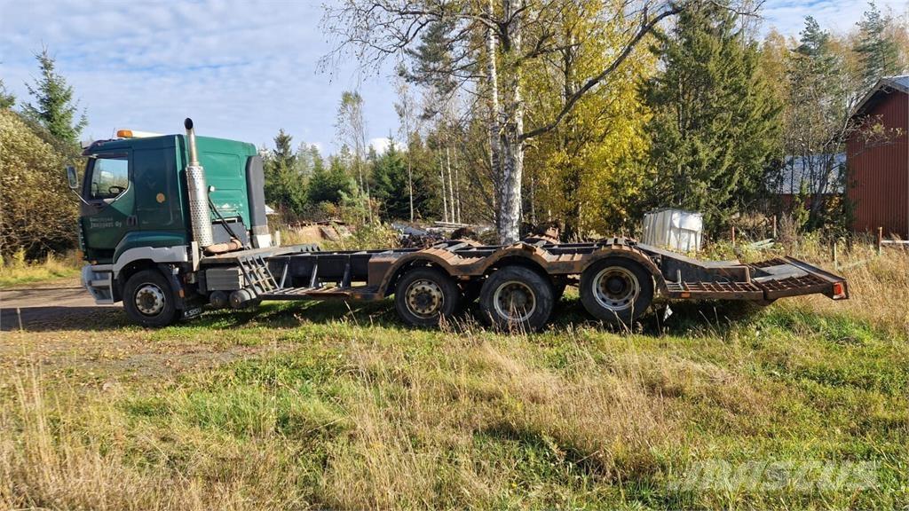 Sisu E12M Pojazdy do transportu samochodów