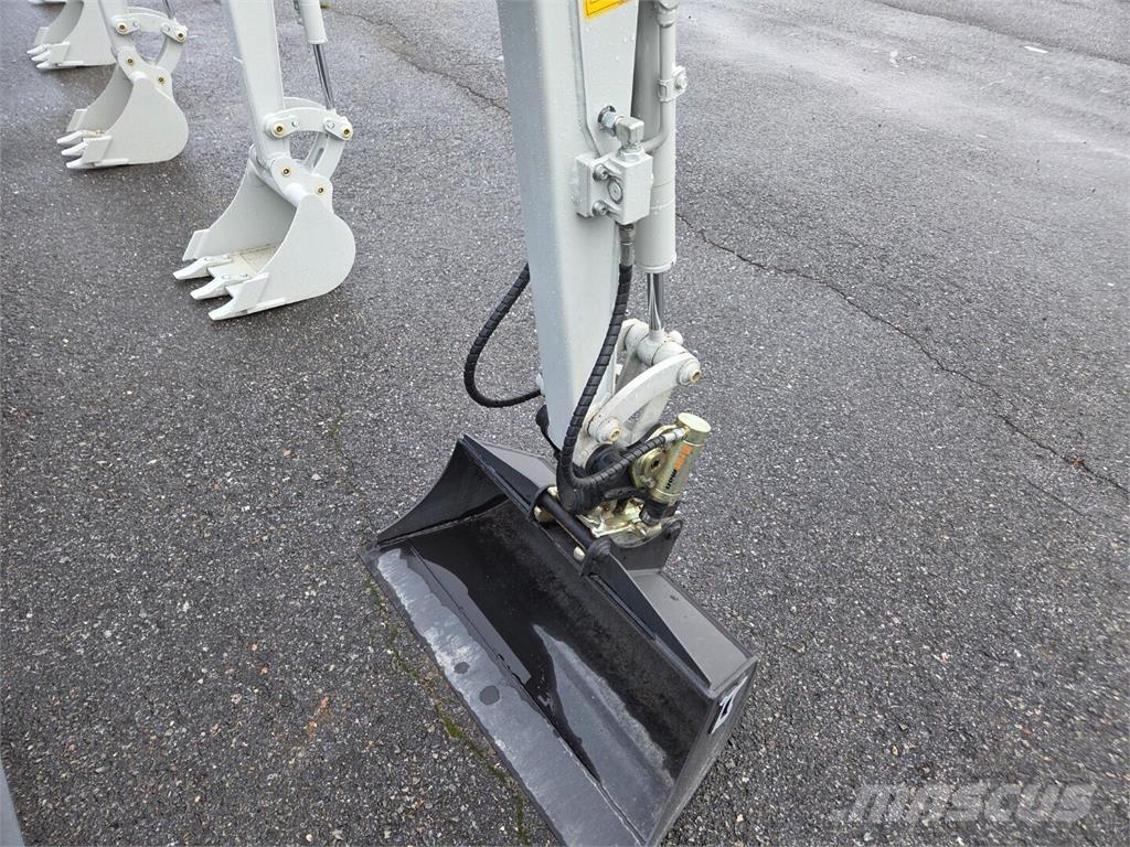 Takeuchi TB210R Minikoparki
