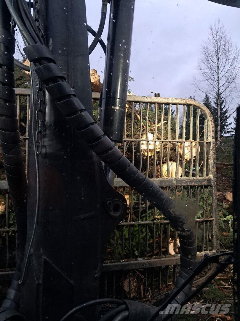 Timberjack 810b Forwardery