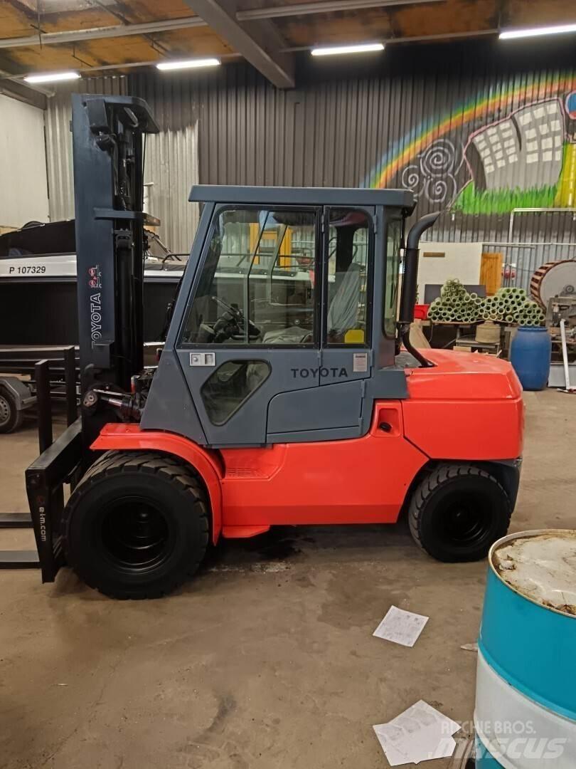 Toyota 02-7FD45 Wózki Diesla