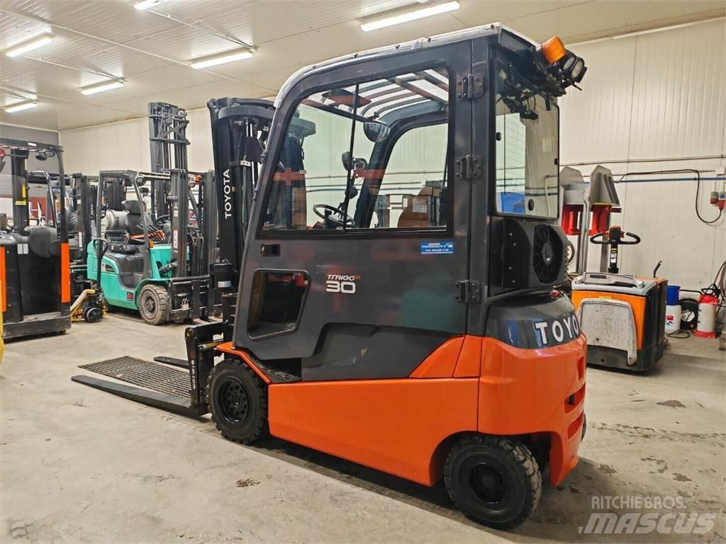 Toyota 8FBMT30 Wózki elektryczne