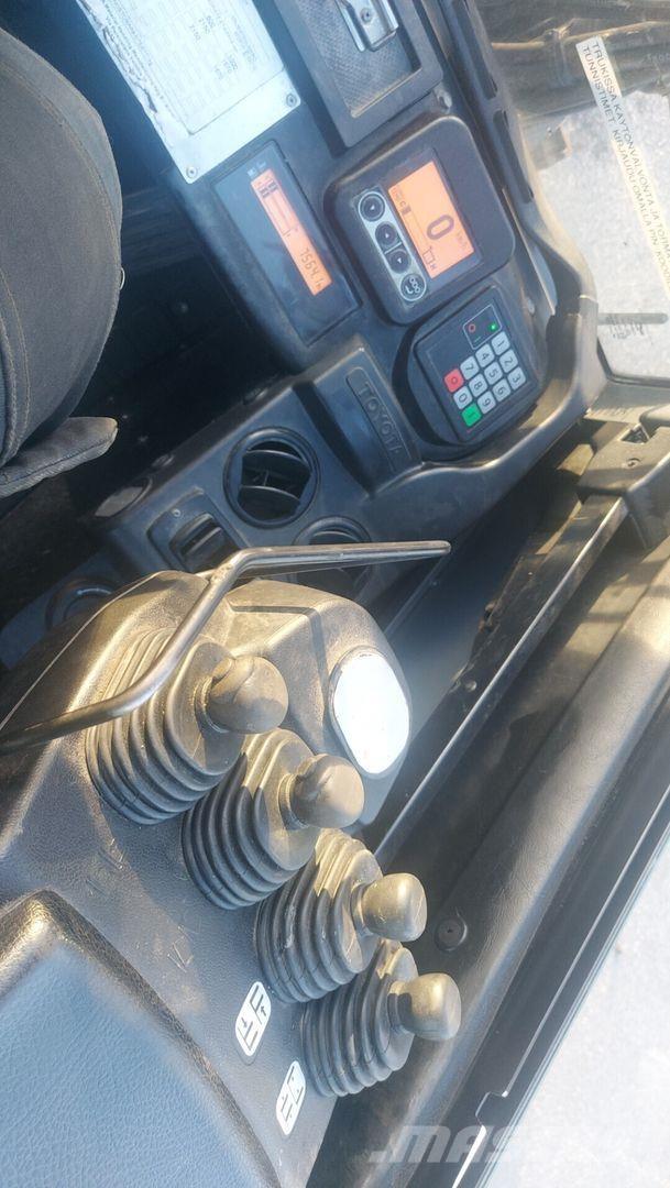 Toyota 8FDF25 Wózki Diesla