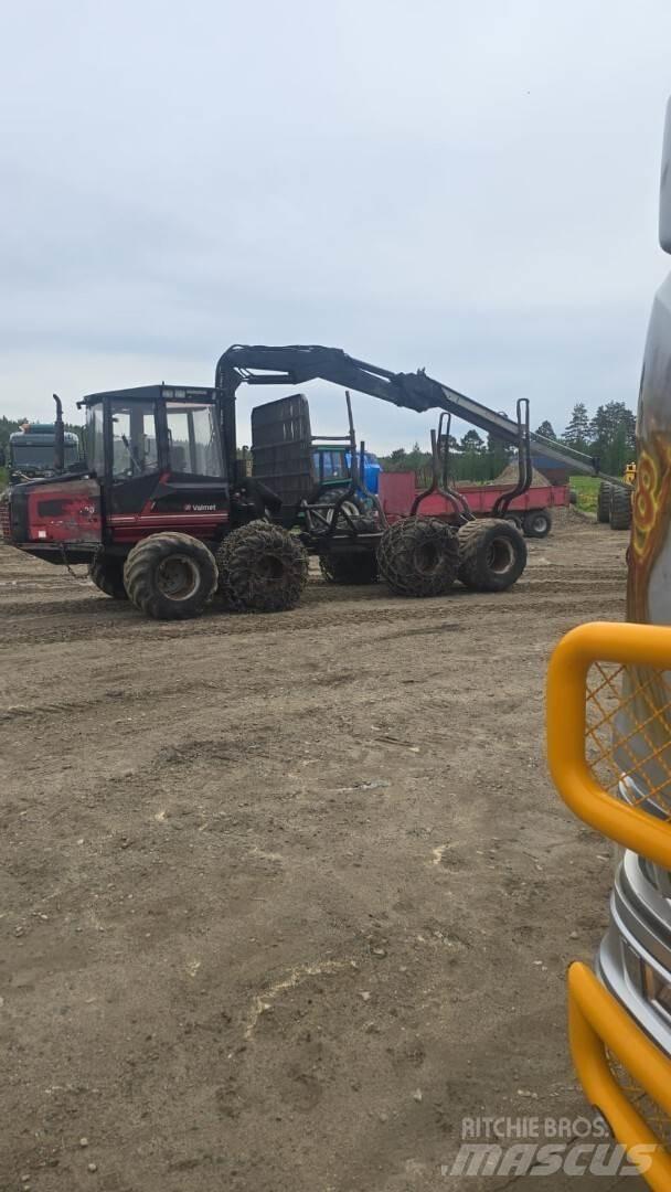 Valmet 820 Forwardery