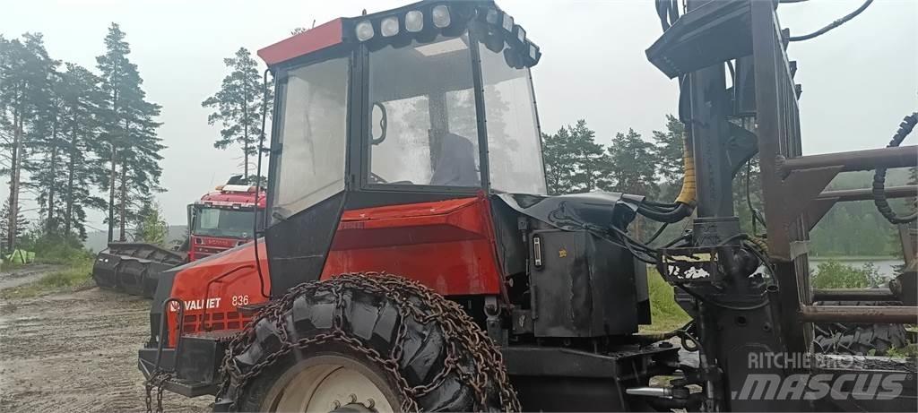 Valmet 836 Forwardery