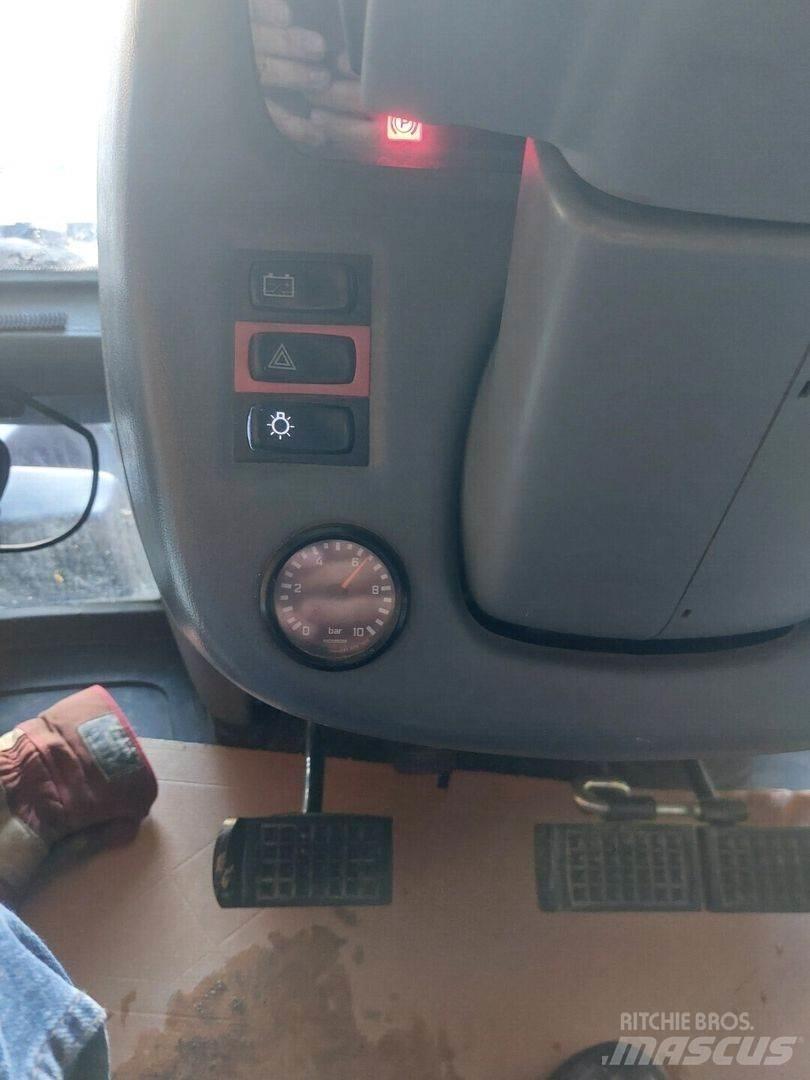 Valtra T202 D Ciągniki rolnicze