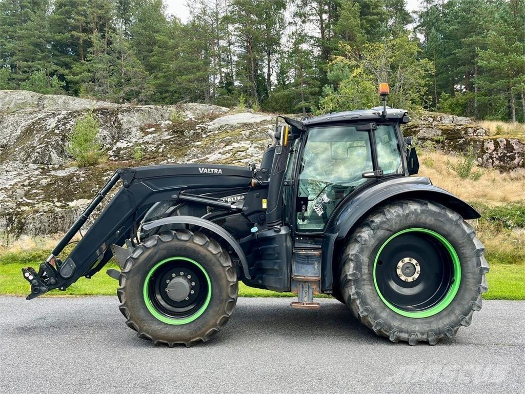 Valtra T234 Versu Ciągniki rolnicze