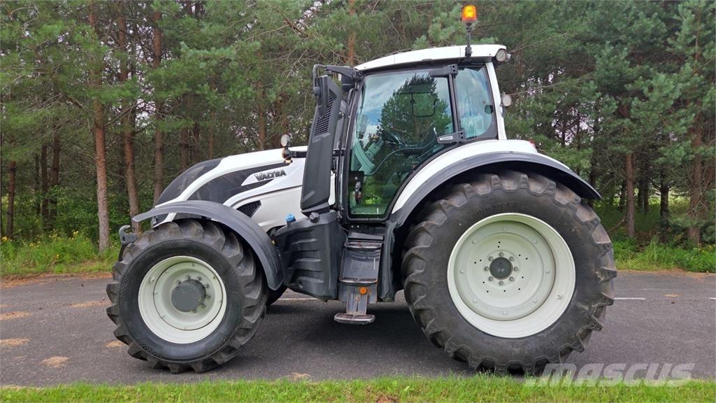 Valtra T254 Versu Ciągniki rolnicze