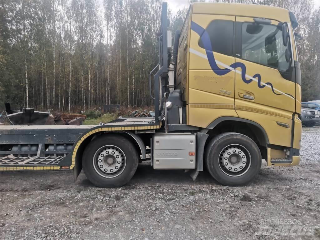 Volvo 750 Pojazdy do transportu samochodów