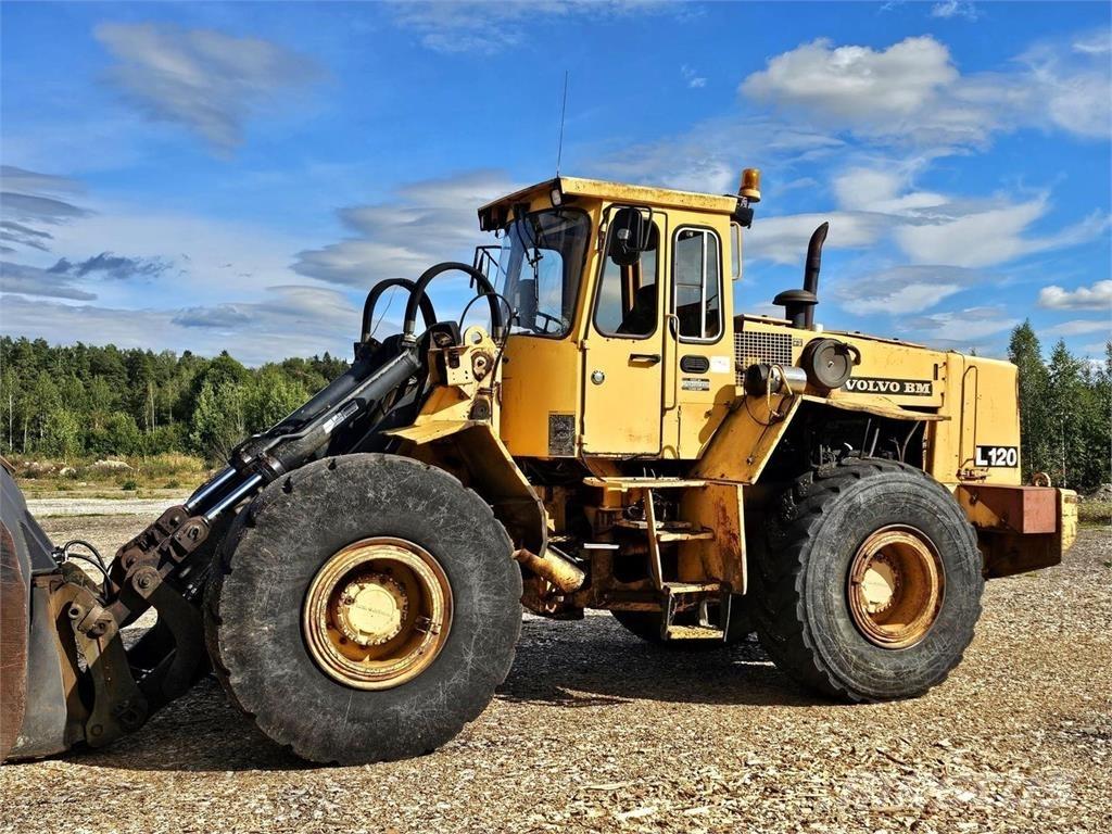 Volvo BM L120 Ładowarki kołowe
