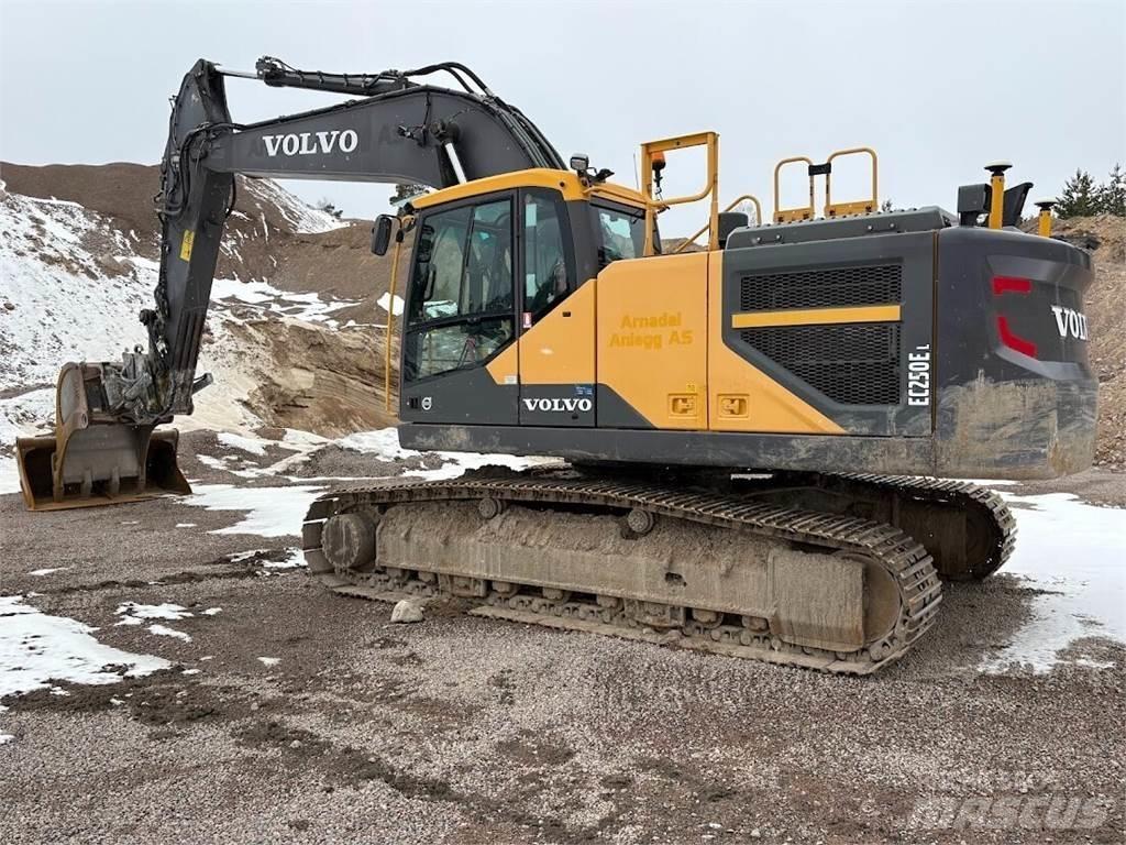 Volvo EC250EL Koparki gąsienicowe