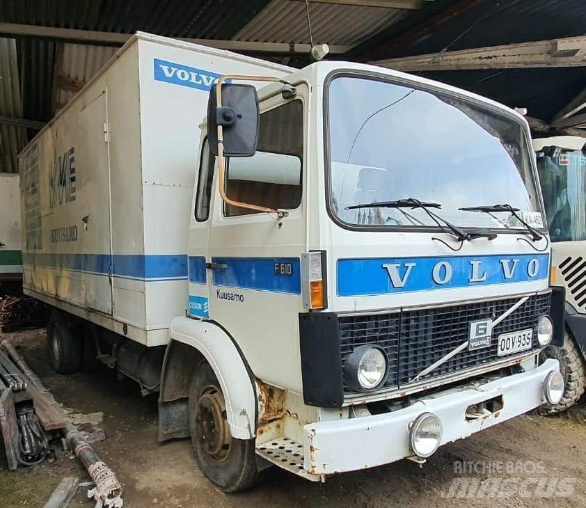 Volvo huoltoauto Samochody ciężarowe ze skrzynią zamkniętą