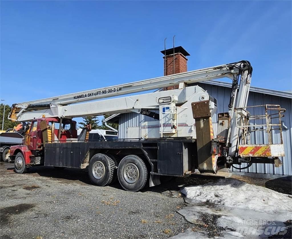 Volvo N7 6x2 Żurawie samochodowe