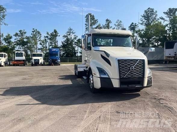Volvo VNL64T300 Ciągniki siodłowe
