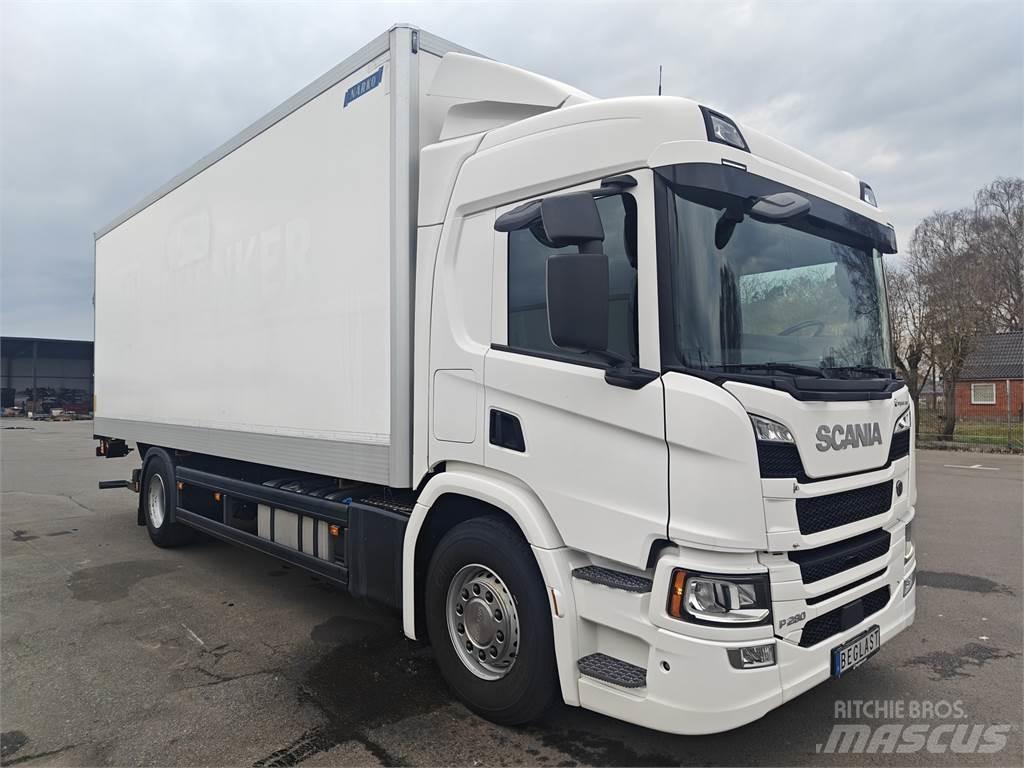 Scania P280 Samochody ciężarowe ze skrzynią zamkniętą