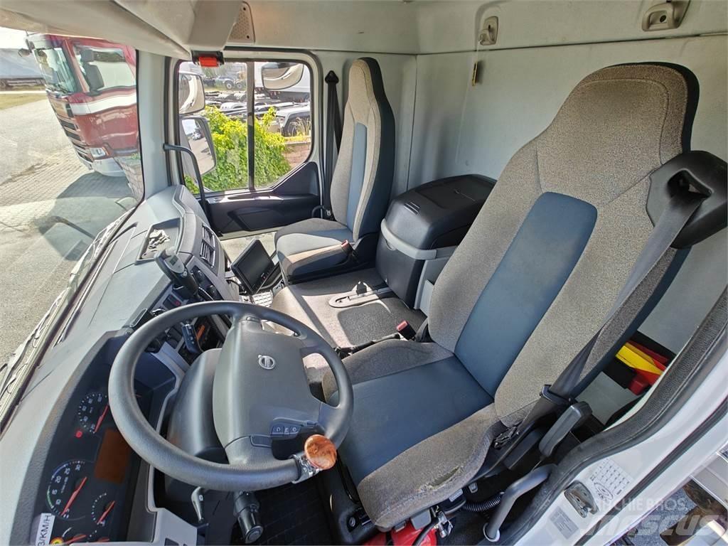 Volvo FL250 Samochody ciężarowe ze skrzynią zamkniętą