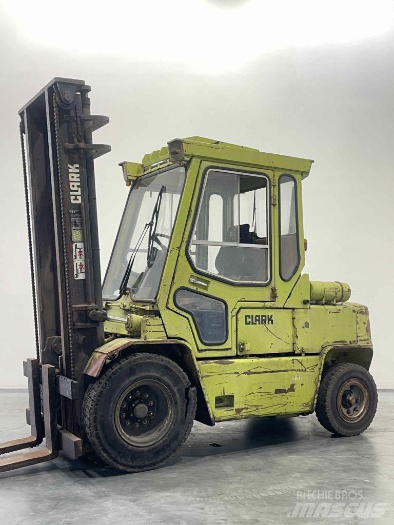 Clark C500-Y100PD Wózki Diesla