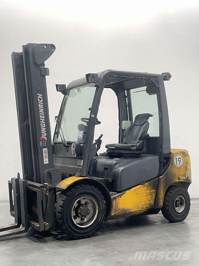 Jungheinrich DFG 430 Wózki Diesla