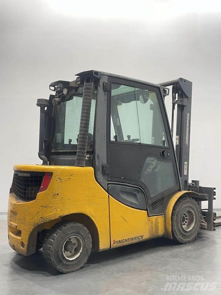 Jungheinrich DFG430S Wózki Diesla