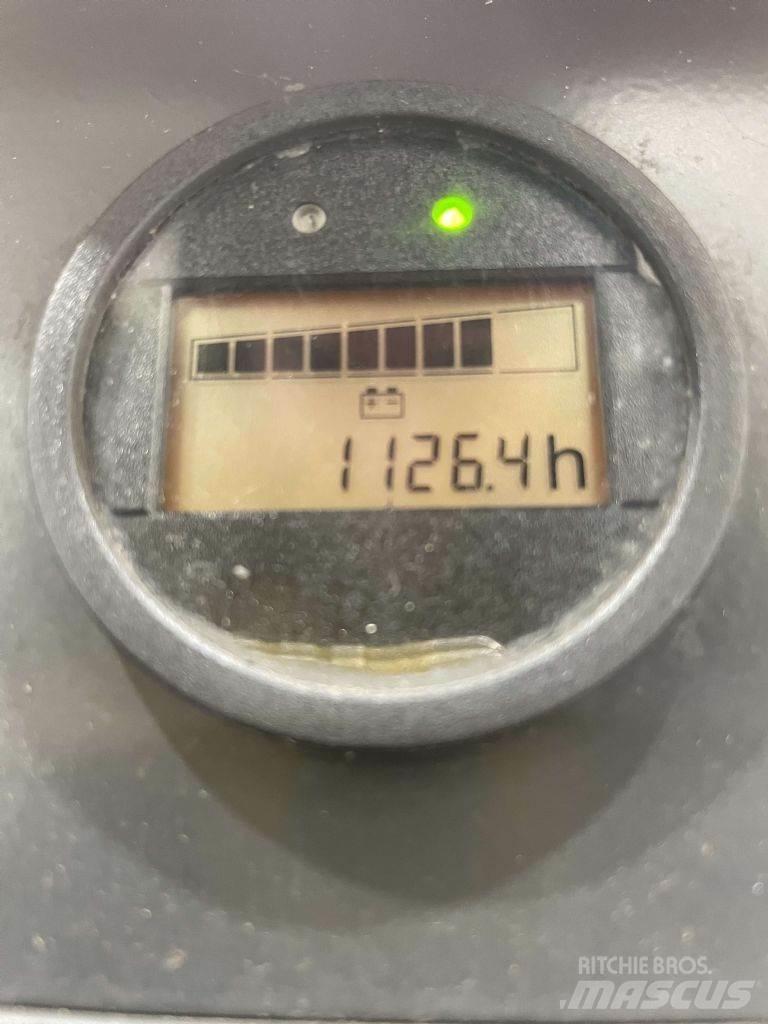 Linde D10 ACC-1163 Wózki widłowe unoszące z dyszlem