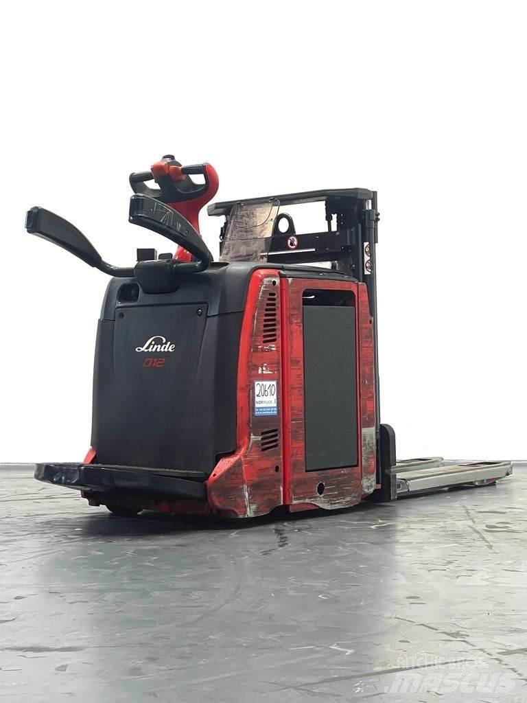 Linde D12AP-133 Wózki widłowe unoszące z dyszlem