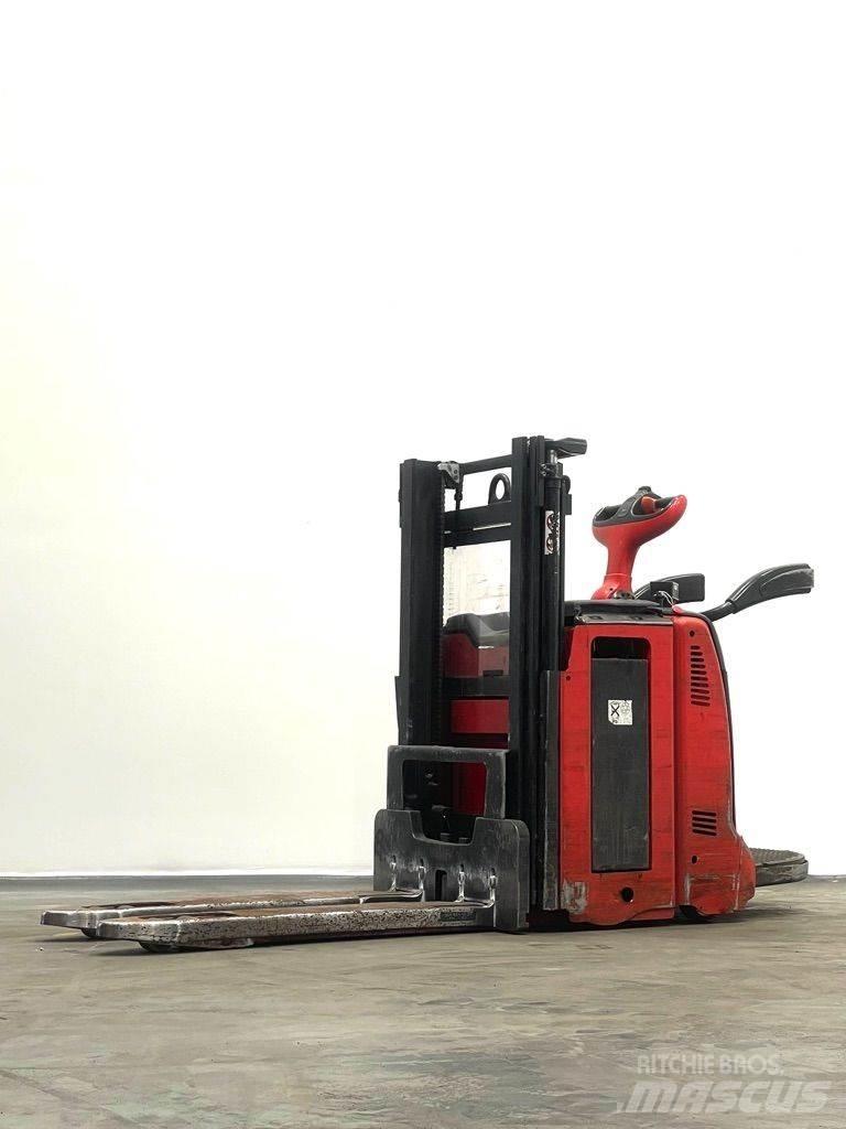 Linde D12HPAP-133 Wózki widłowe unoszące z dyszlem