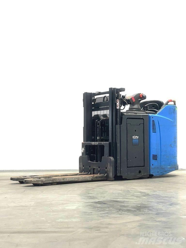 Linde D12HPSP-133 Wózki widłowe unoszące z dyszlem
