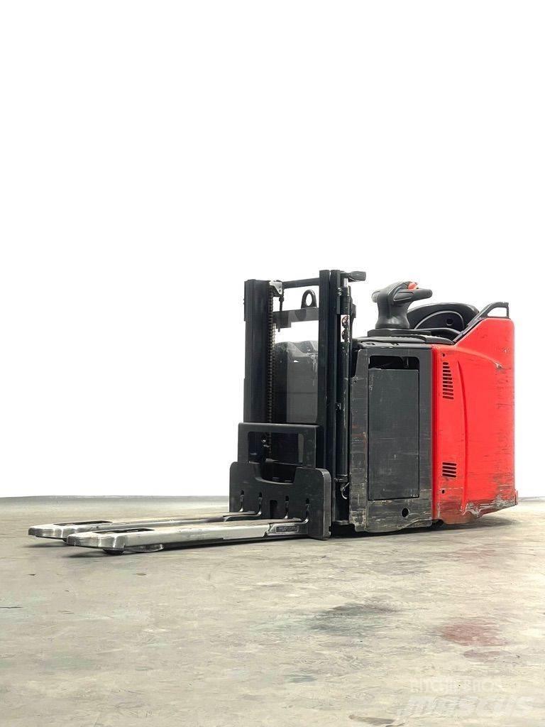 Linde D12HPSP-133 Wózki widłowe unoszące z dyszlem
