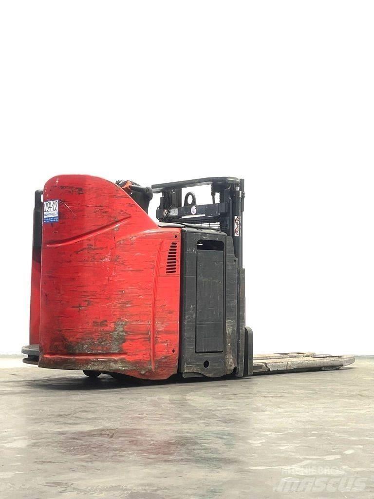 Linde D12HPSP-133 Wózki widłowe unoszące z dyszlem
