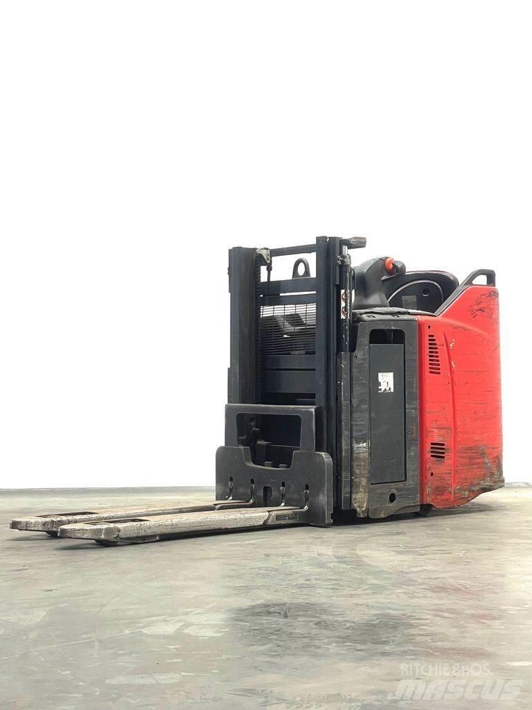 Linde D12HPSP-133 Wózki widłowe unoszące z dyszlem