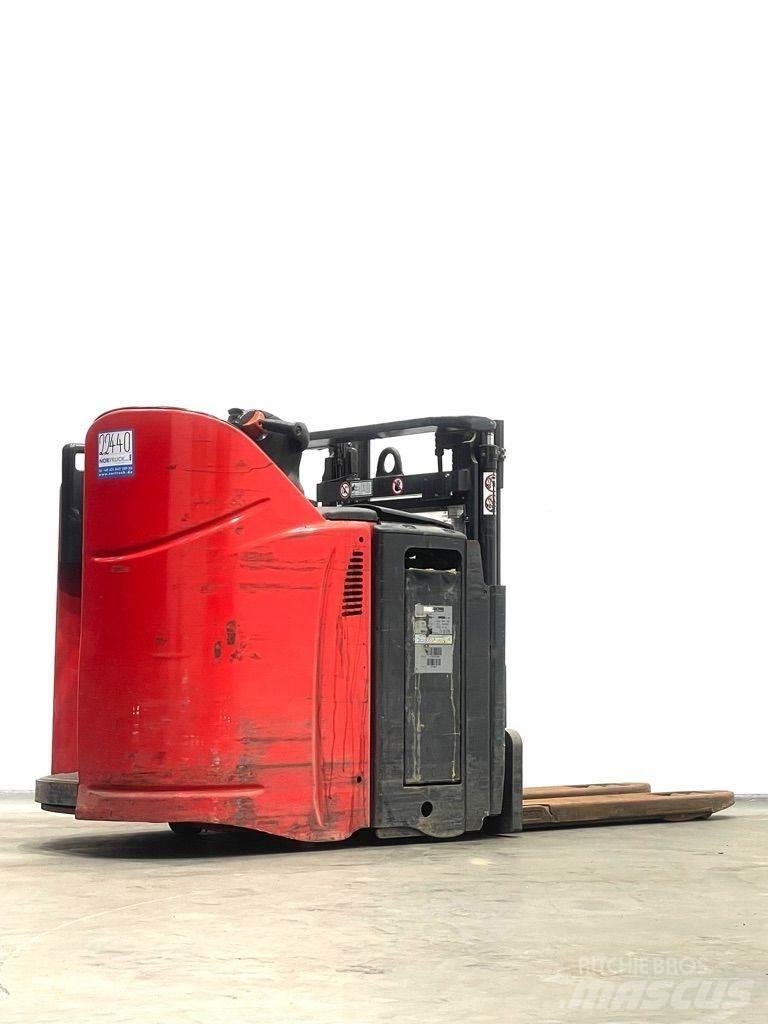 Linde D12HPSP-133 Wózki widłowe unoszące z dyszlem
