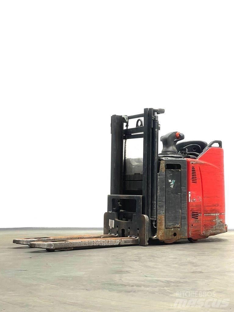Linde D12HPSP-133 Wózki widłowe unoszące z dyszlem