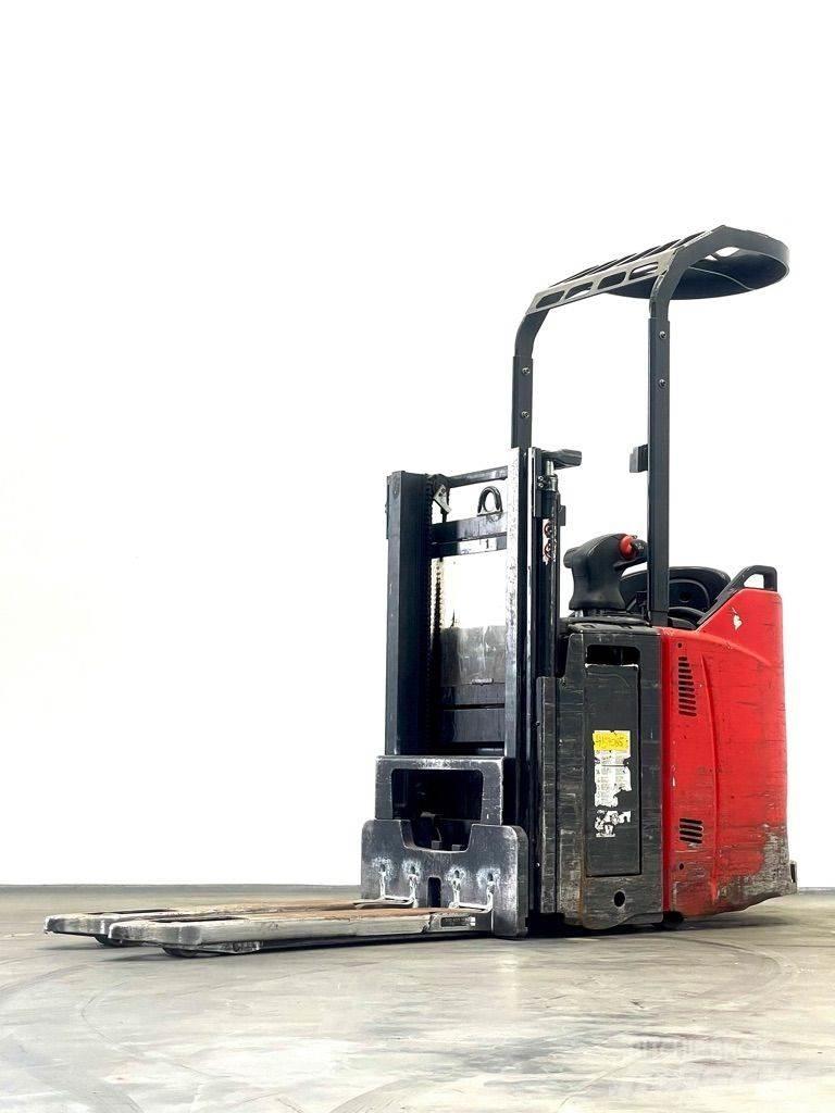 Linde D12HPSP-133 Wózki widłowe unoszące z dyszlem