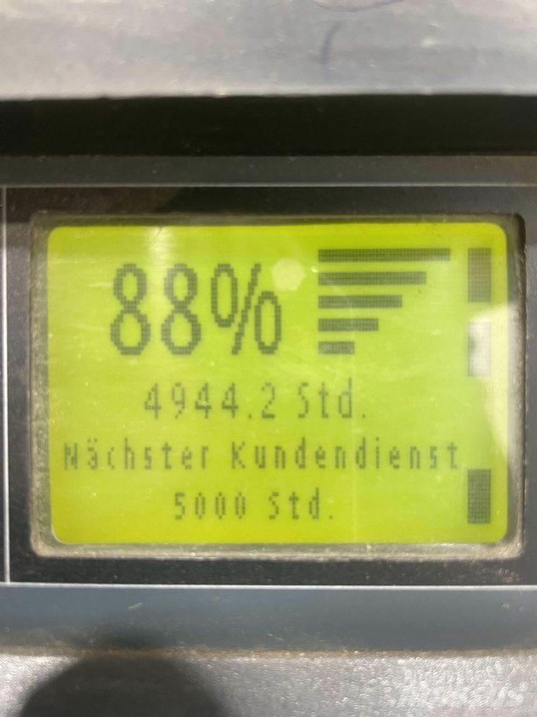 Linde D12HPSP-133 Wózki widłowe unoszące z dyszlem
