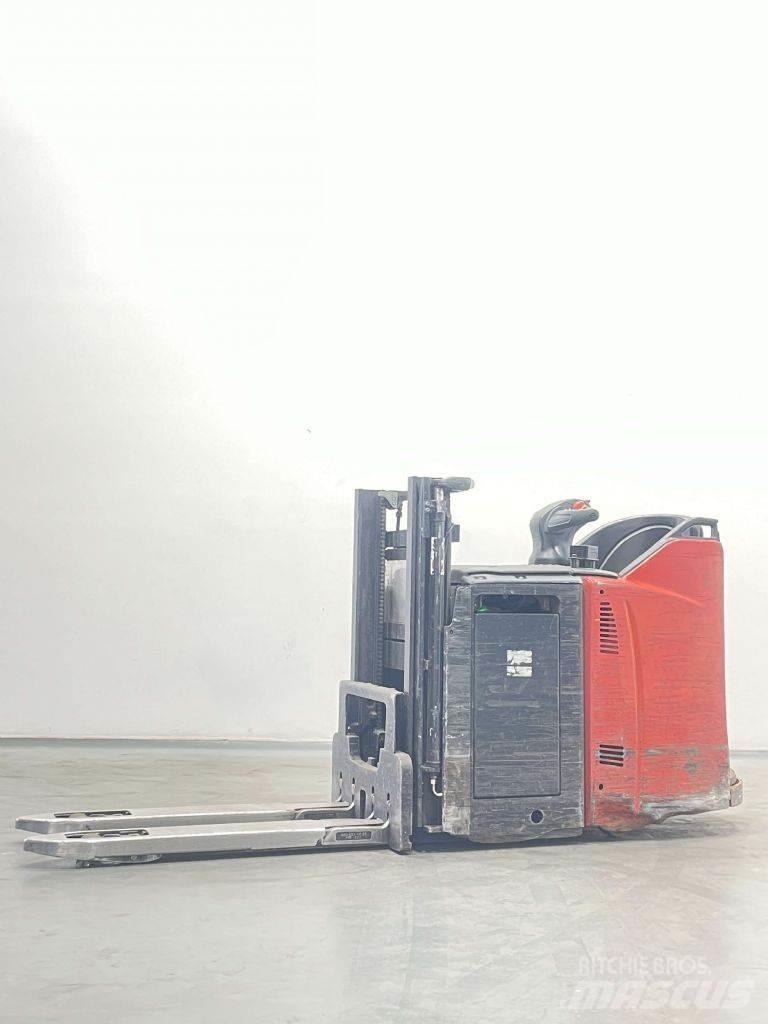 Linde D12HPSP-133 Wózki widłowe unoszące z dyszlem