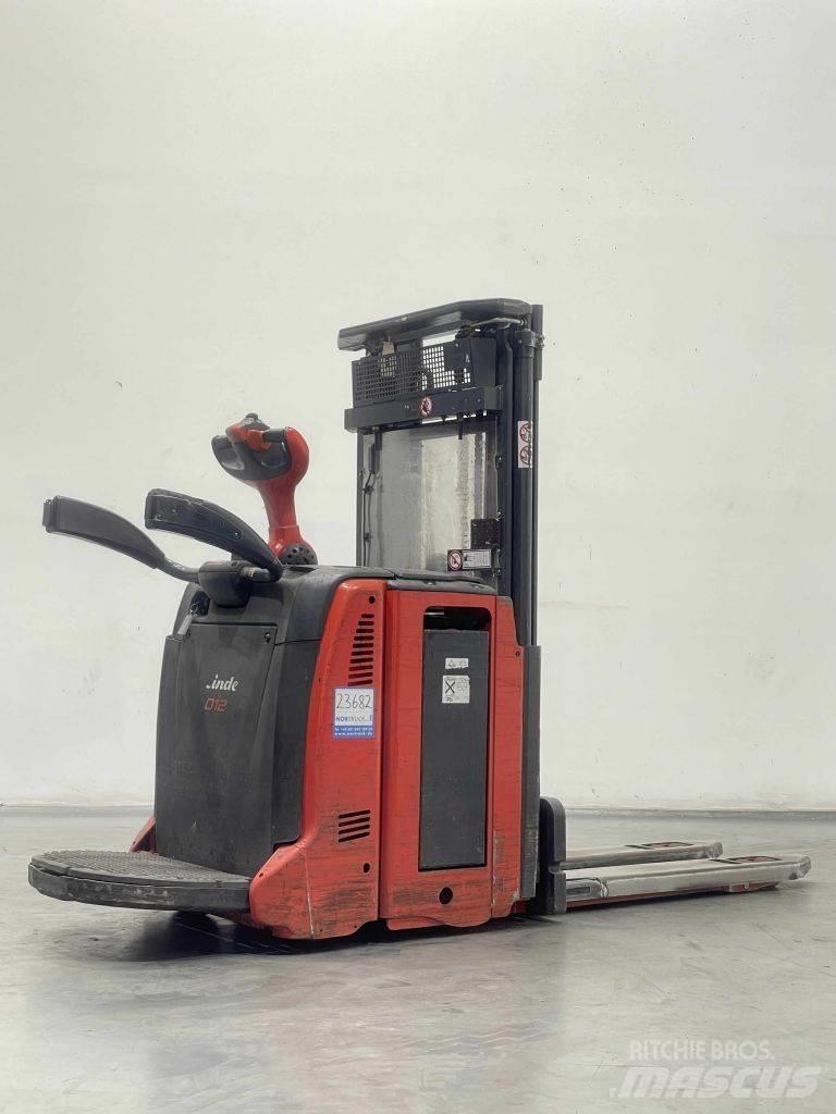 Linde D12LAP-133 Wózki widłowe unoszące z dyszlem