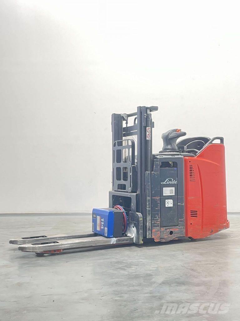 Linde D12SPHP-133 Wózki widłowe unoszące z dyszlem