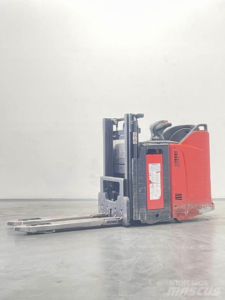 Linde D12SPHP-133 Wózki widłowe unoszące z dyszlem