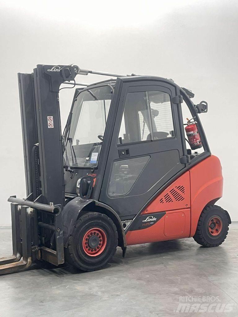Linde H25D-02/600-393 Wózki Diesla