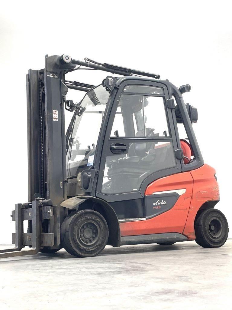 Linde H25T-01 Wózki LPG