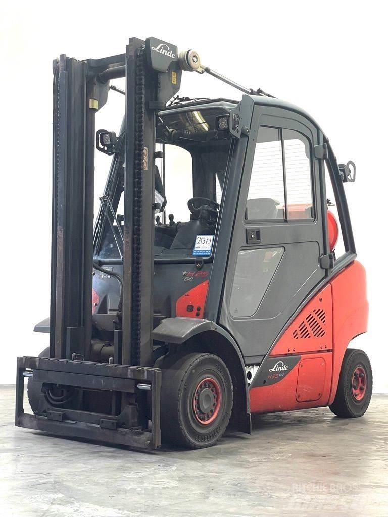 Linde H25T-392-EVO Wózki LPG
