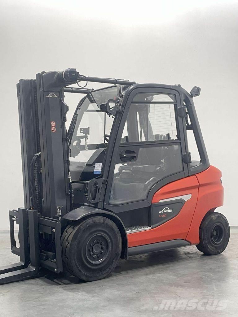 Linde H30D-01-1202 Wózki Diesla