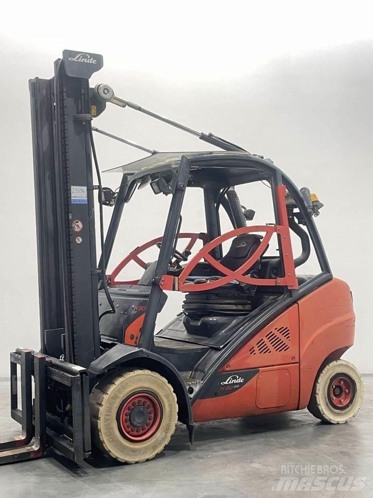 Linde H30D-02-393 Wózki Diesla