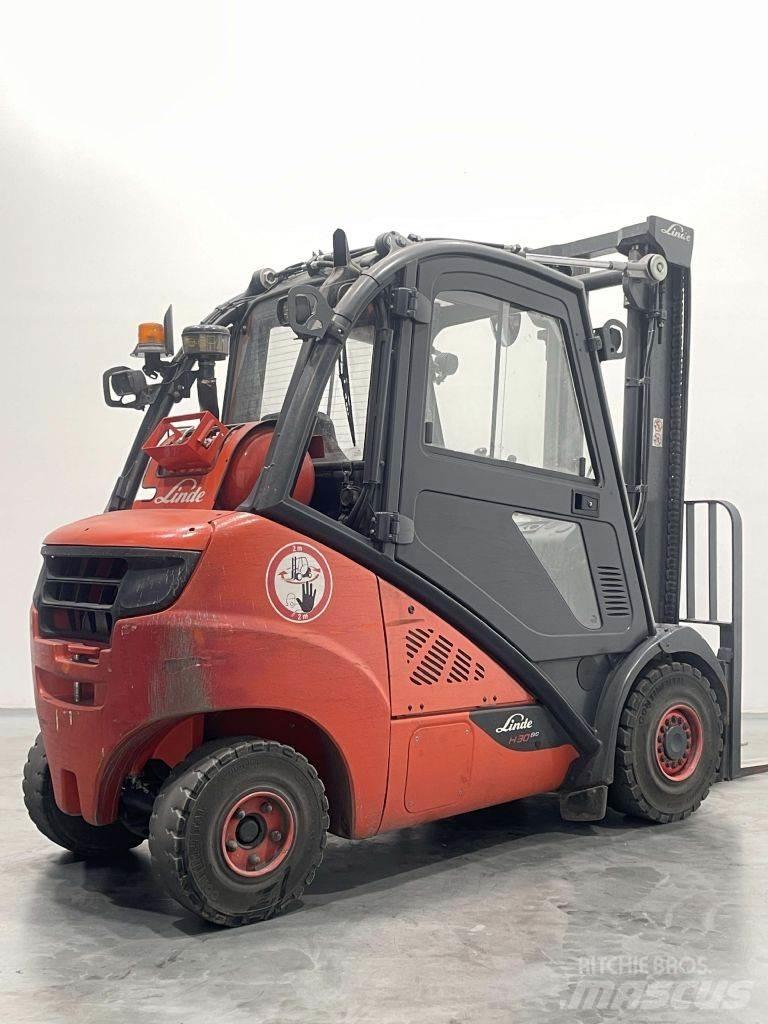 Linde H30T-02-393 Wózki LPG