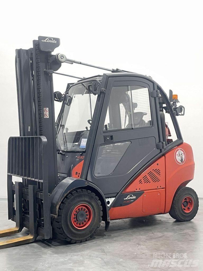 Linde H30T-02-393 Wózki LPG