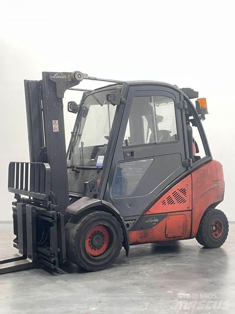 Linde H30T-02-393 Wózki LPG