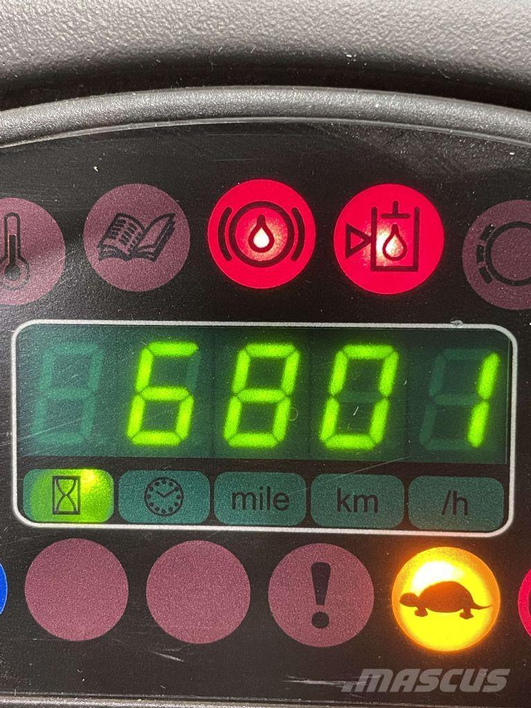 Linde P250-127 Wózki widłowe samochodowe ciągnące