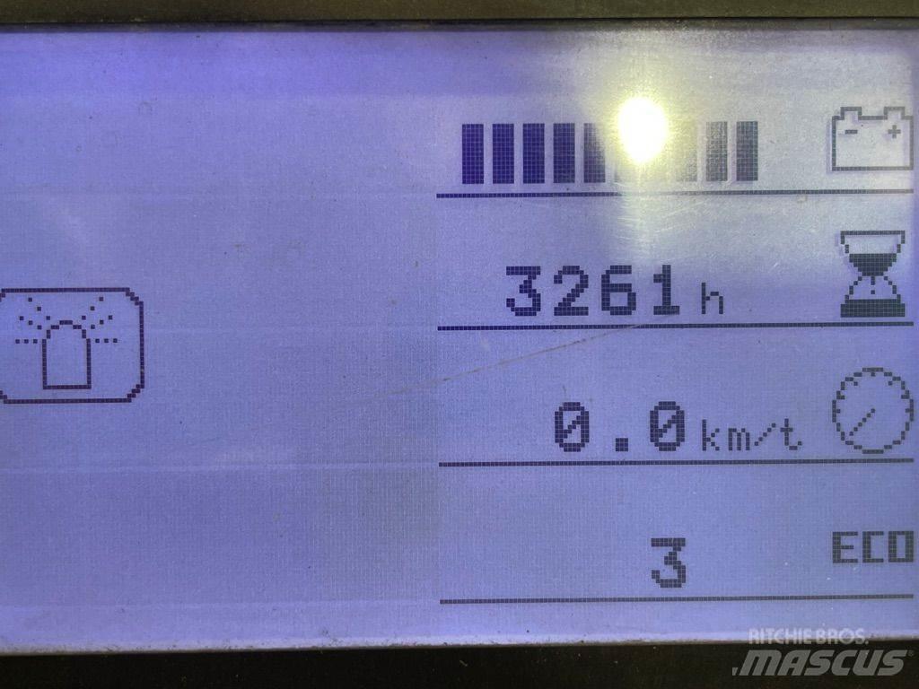 Linde P80-1191 Wózki widłowe samochodowe ciągnące