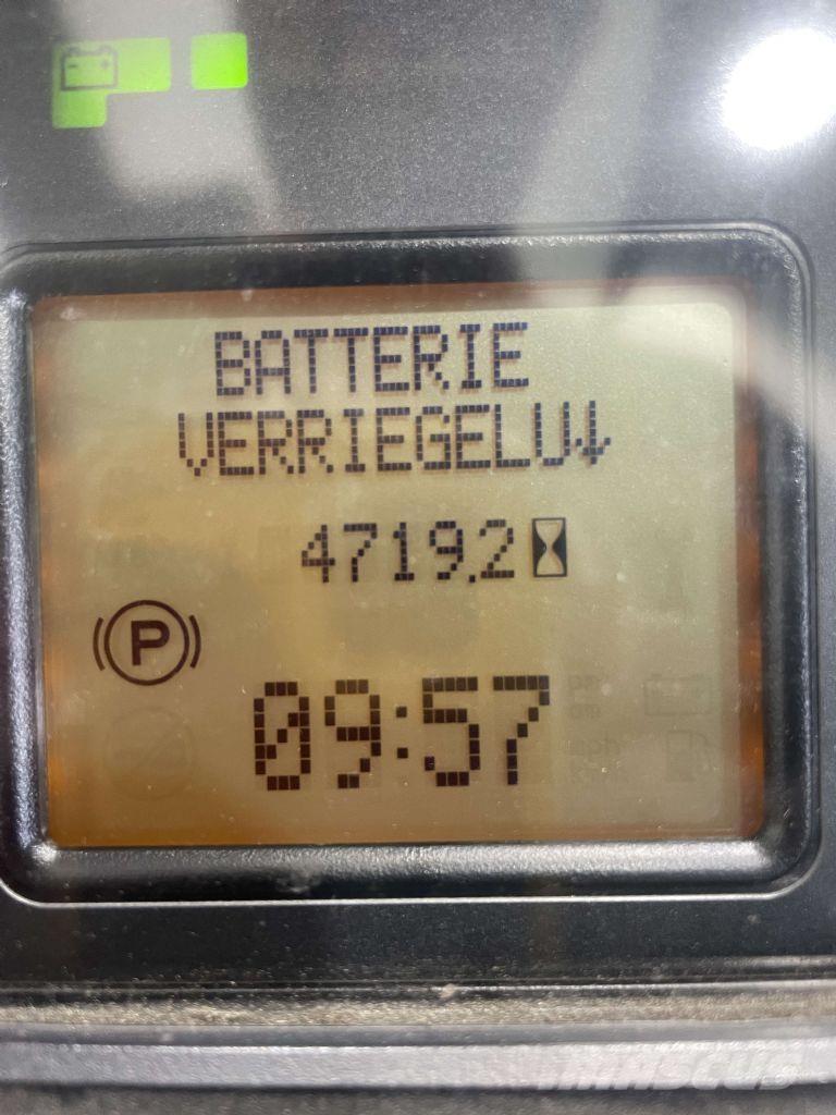 Linde R16-01-1120 Wózki widłowe wysokiego składowania