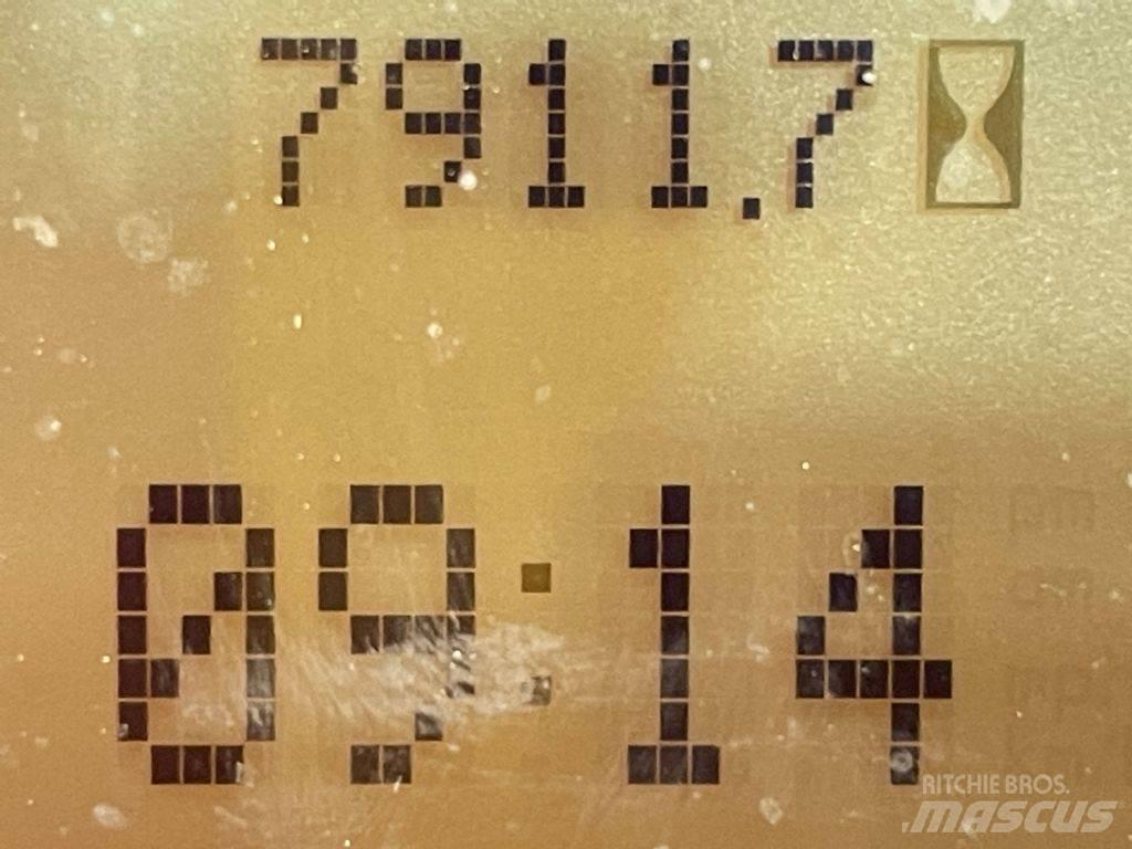 Linde R16HD-01-1120 Wózki widłowe wysokiego składowania