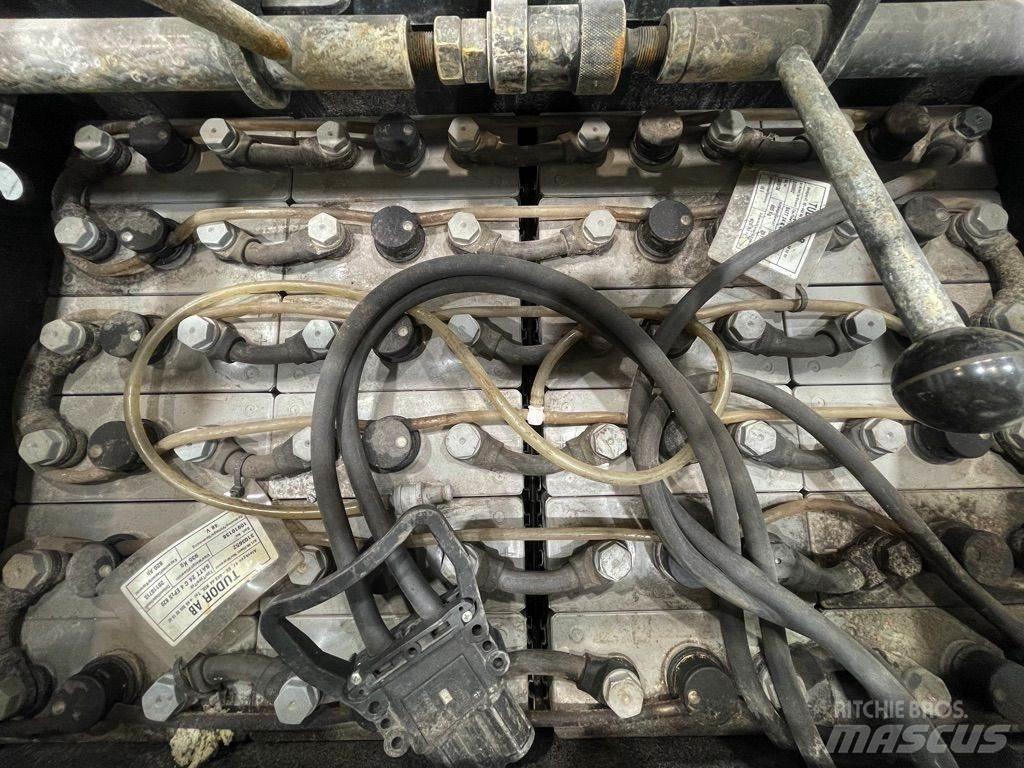 Linde V12-015 Wózki kompletacyjne wysoko unoszące
